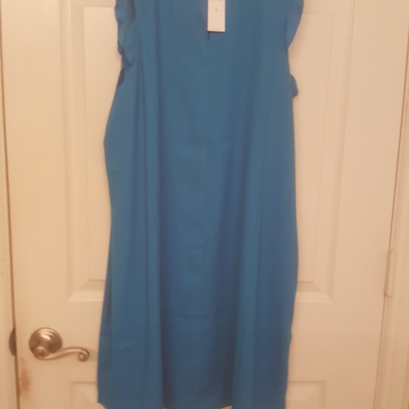 Dress - Picture 2 of 3